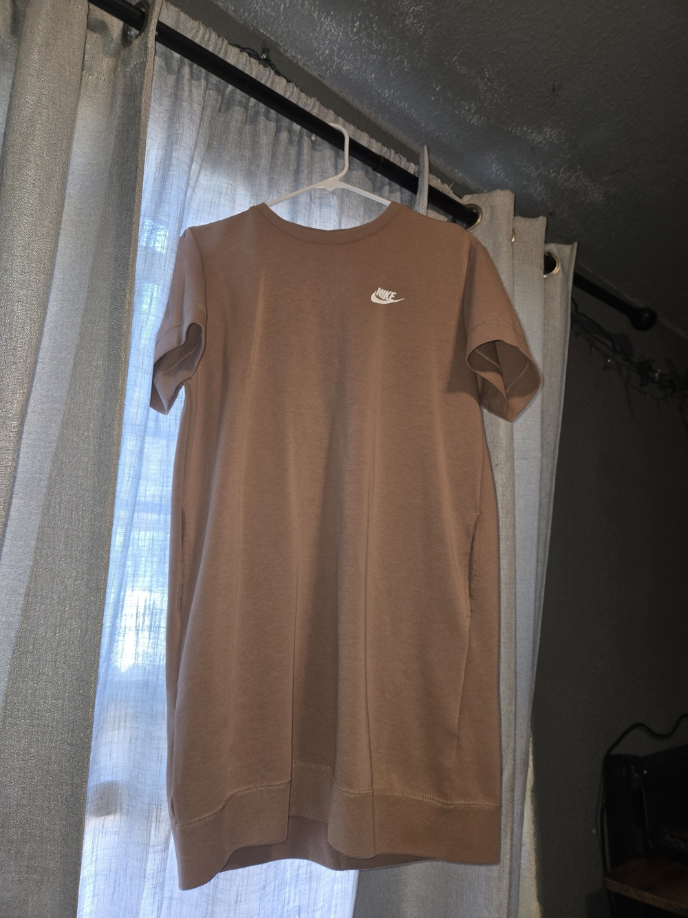 Cotton Blend Short-sleve Dress, Nike Tech Fleece, Size M